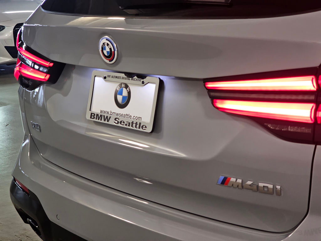 Thumbnail: 2023 BMW X3 - 21