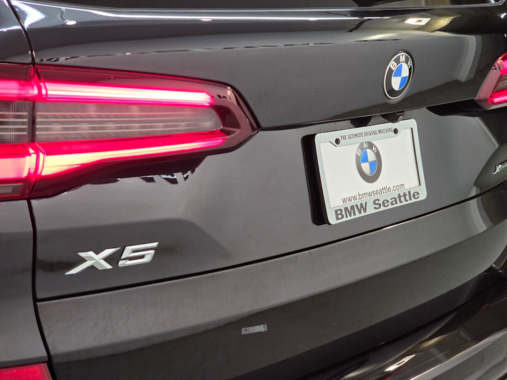 Thumbnail: 2022 BMW X5 - 22