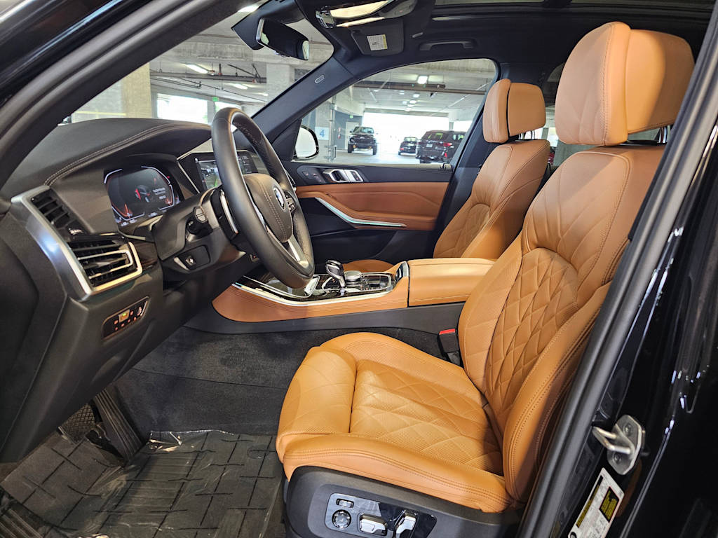 Thumbnail: 2023 BMW X5 - 11