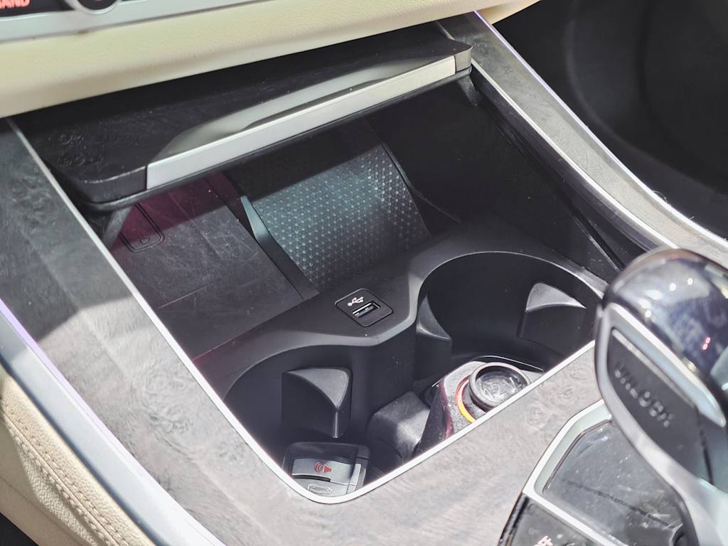 Thumbnail: 2022 BMW X5 - 23