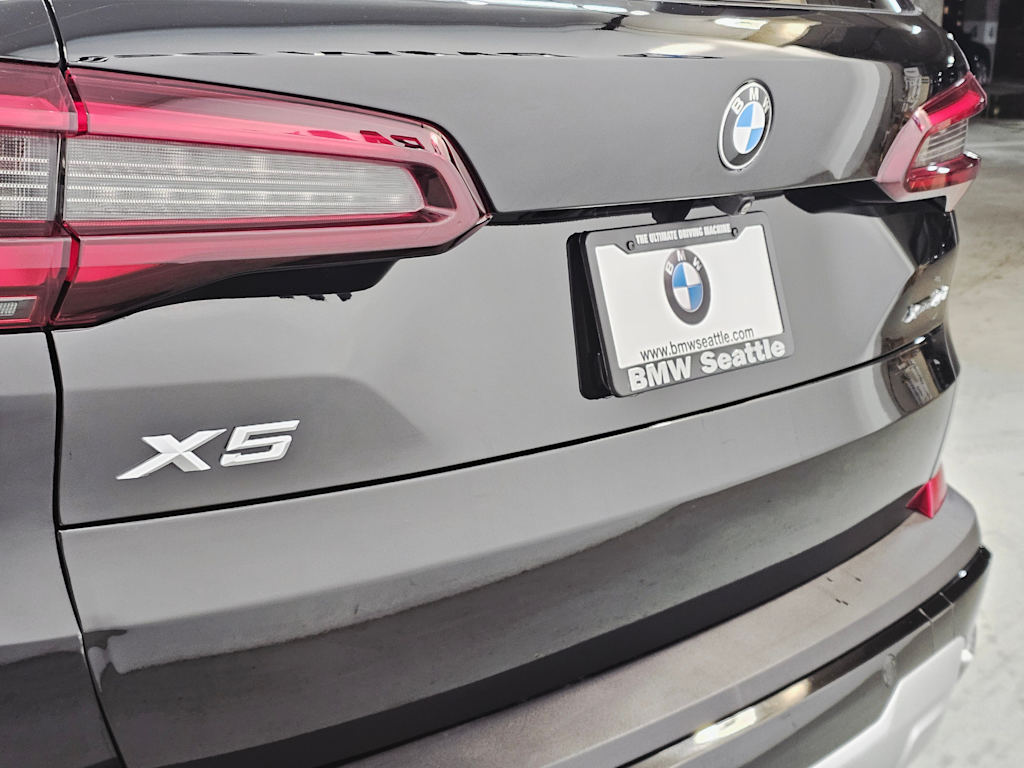 Thumbnail: 2022 BMW X5 - 18