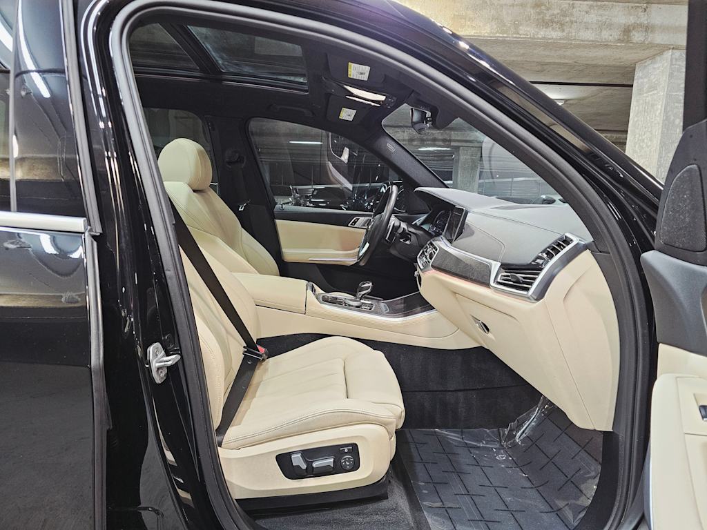 Thumbnail: 2022 BMW X5 - 29