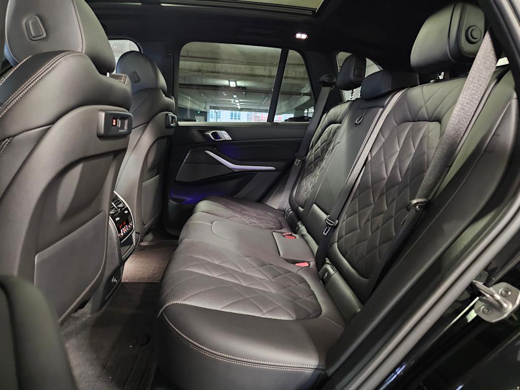 Thumbnail: 2023 BMW X5 - 13