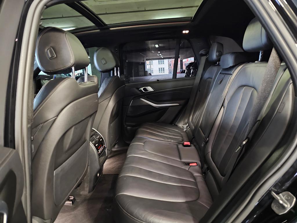Thumbnail: 2022 BMW X5 - 13
