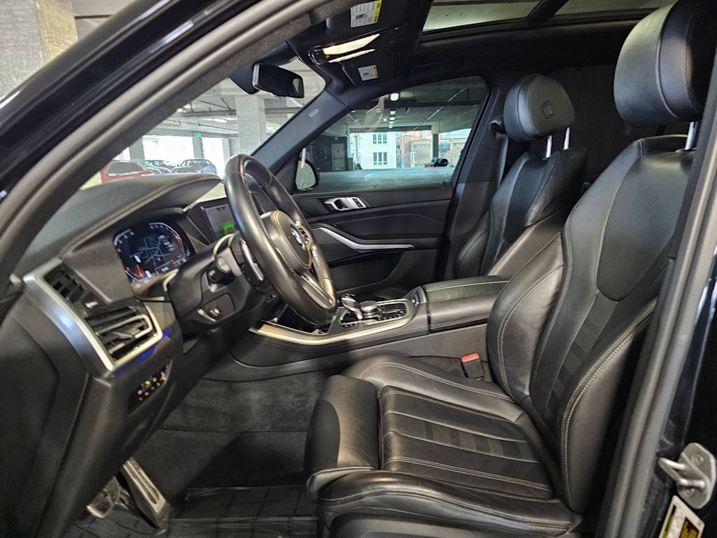 Thumbnail: 2022 BMW X5 - 11