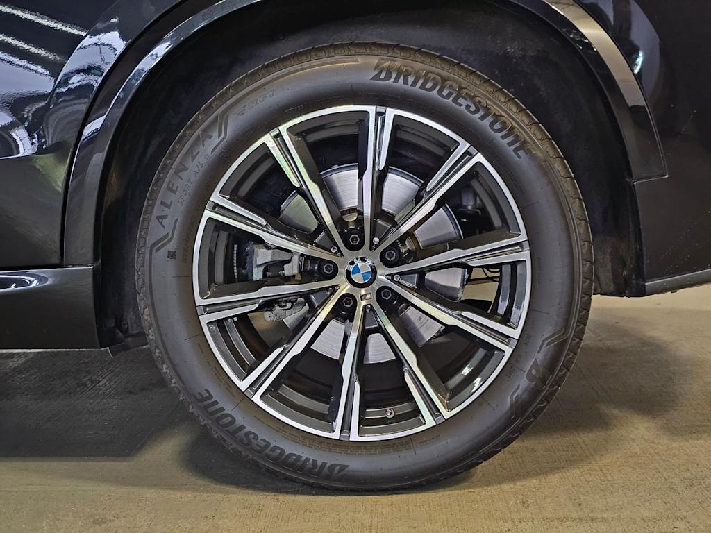 Thumbnail: 2023 BMW X5 - 7