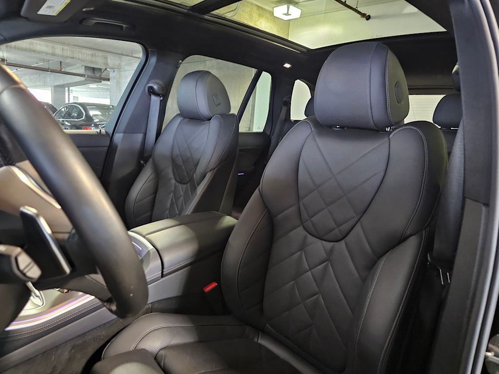 Thumbnail: 2023 BMW X5 - 11