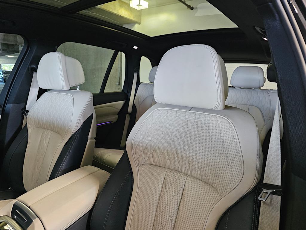 Thumbnail: 2022 BMW X5 - 12