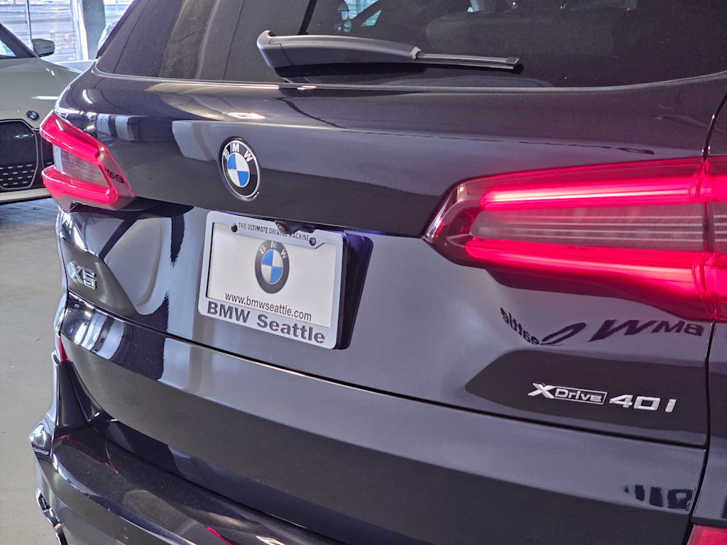 Thumbnail: 2022 BMW X5 - 22