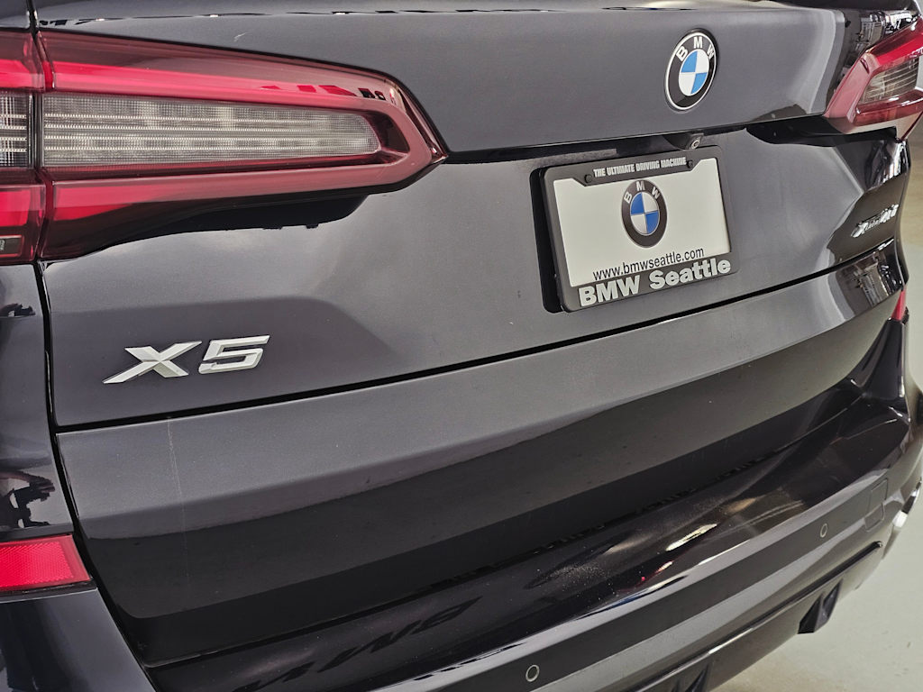 Thumbnail: 2021 BMW X5 - 20