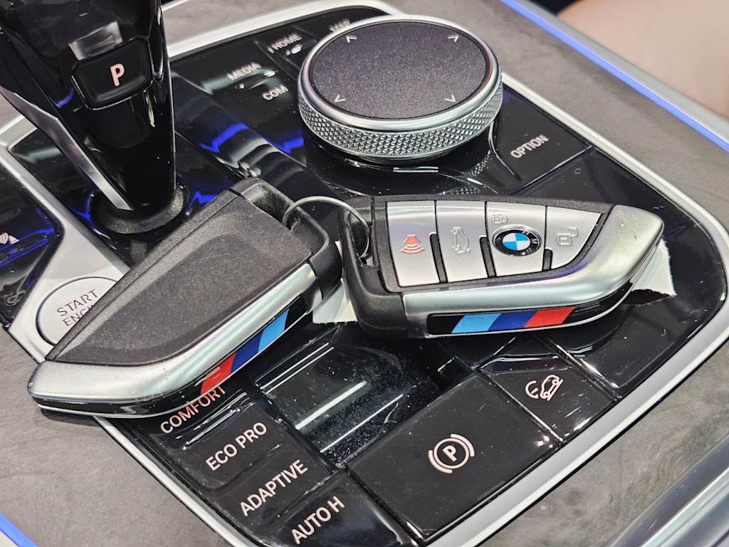 Thumbnail: 2021 BMW X5 - 14