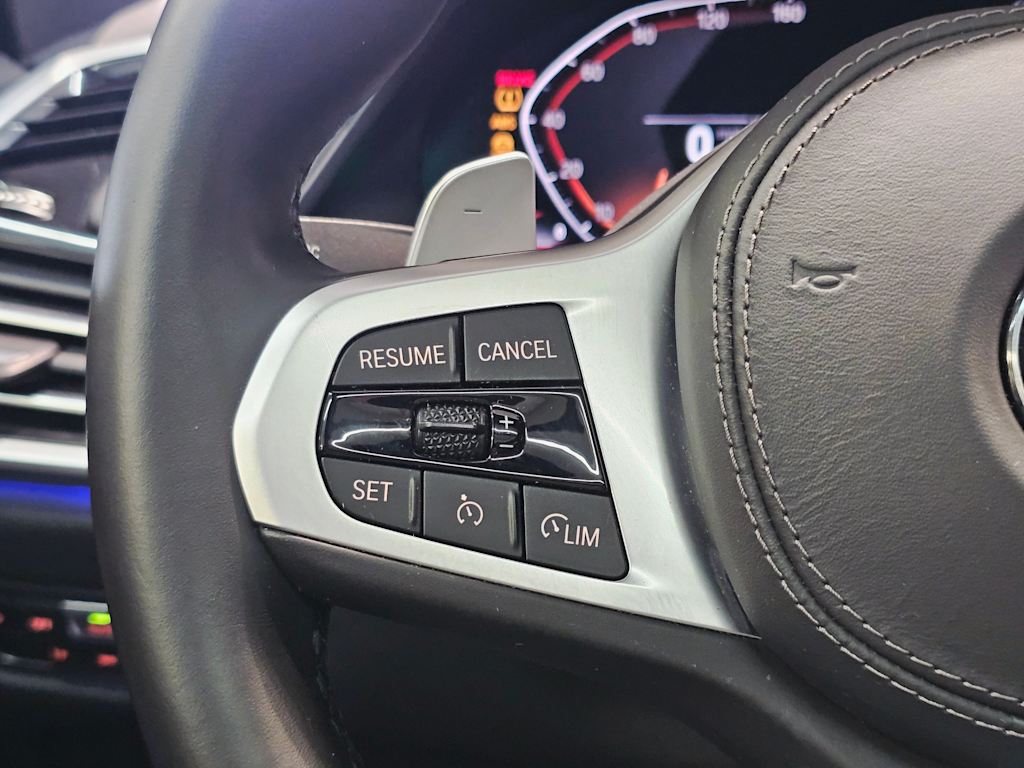 Thumbnail: 2021 BMW X5 - 21