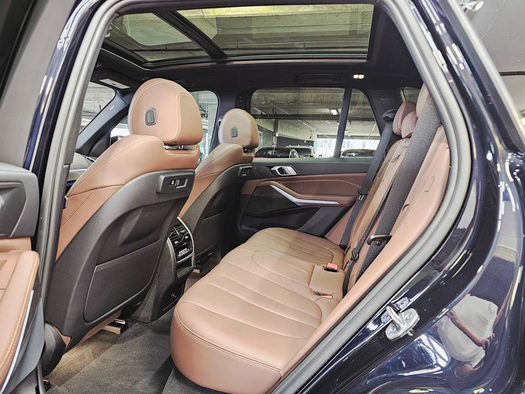 Thumbnail: 2021 BMW X5 - 12