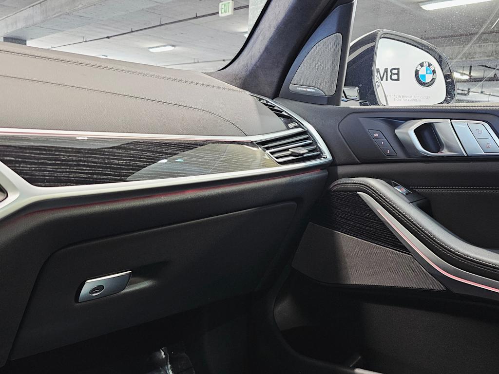 Thumbnail: 2020 BMW X7 - 25