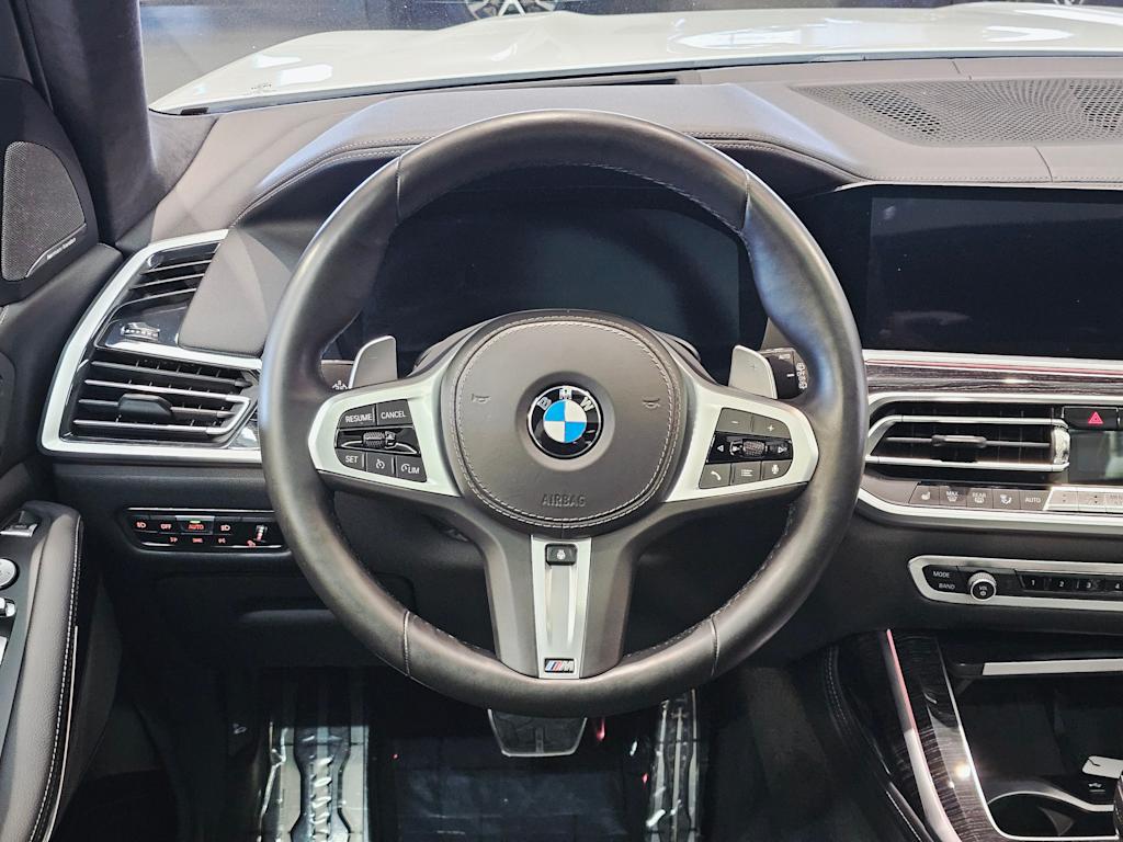 Thumbnail: 2020 BMW X7 - 14