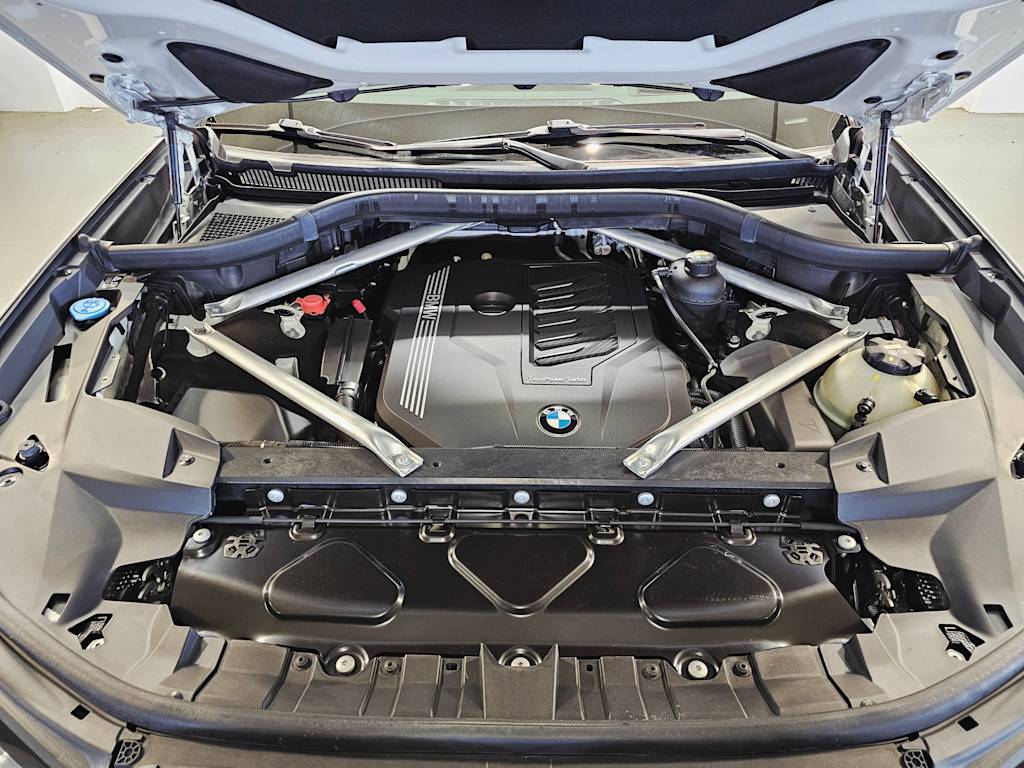 Thumbnail: 2020 BMW X7 - 9