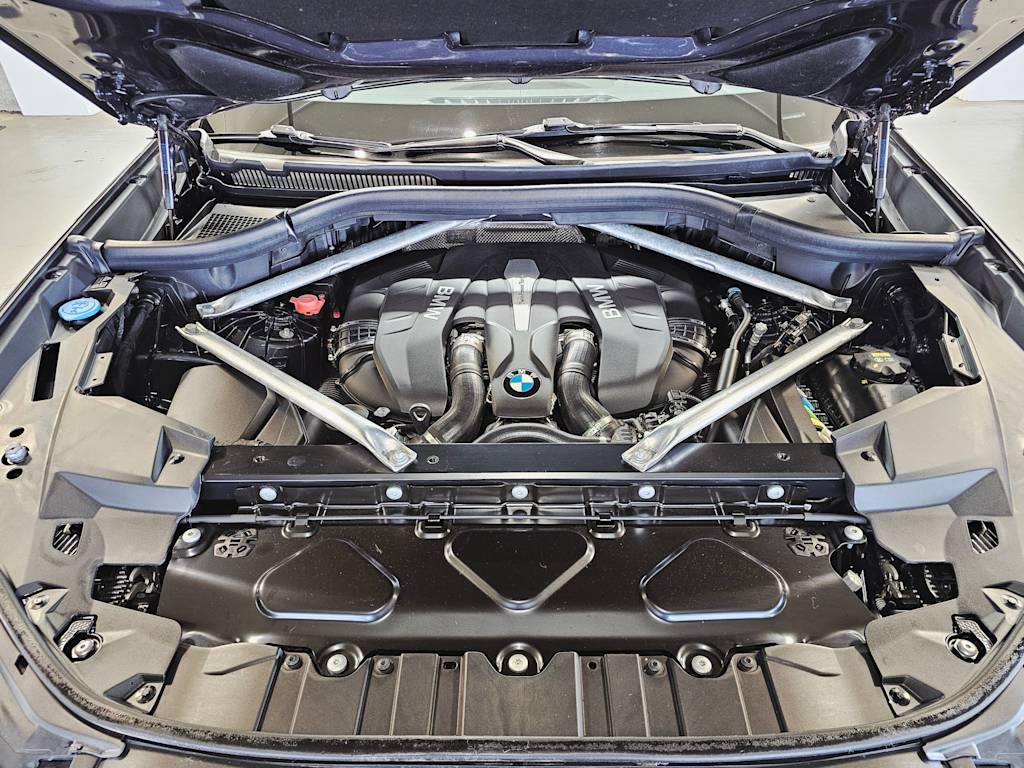 Thumbnail: 2020 BMW X5 - 8