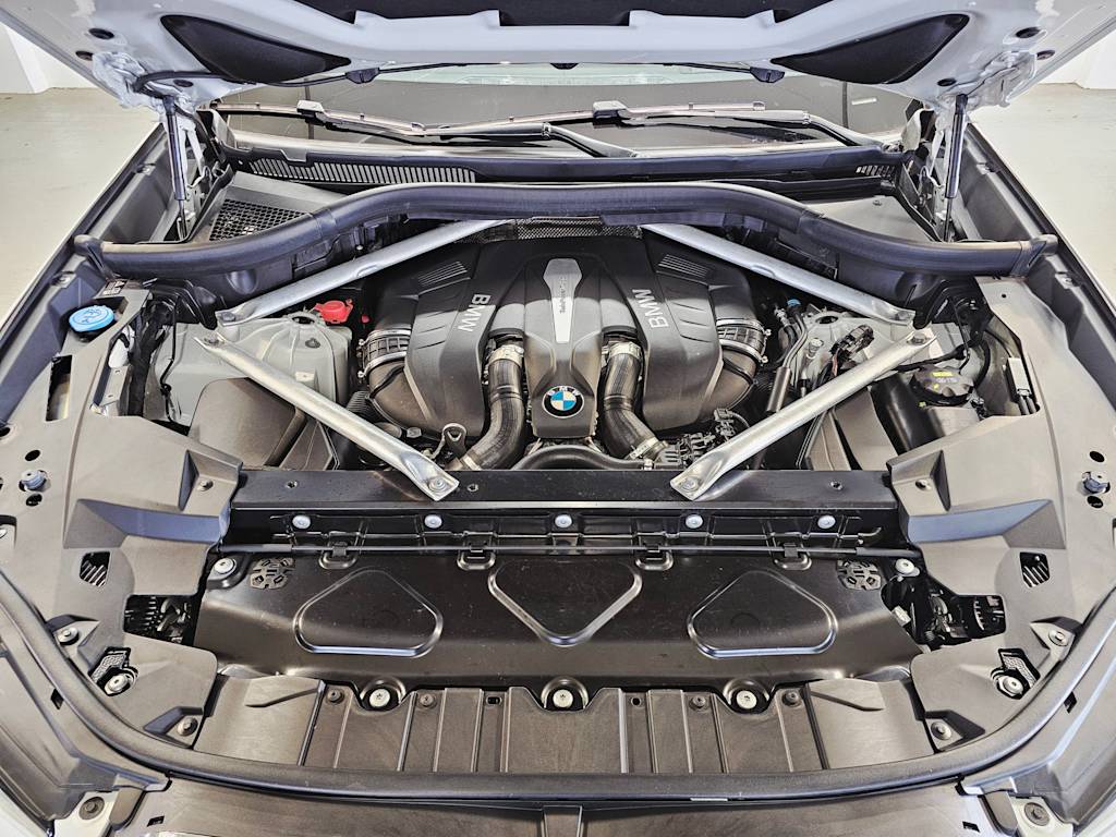 Thumbnail: 2019 BMW X5 - 8