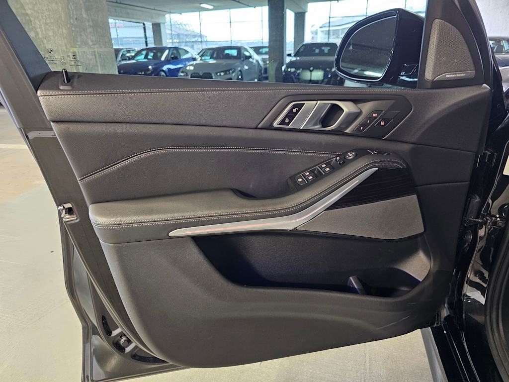 Thumbnail: 2021 BMW X5 - 25