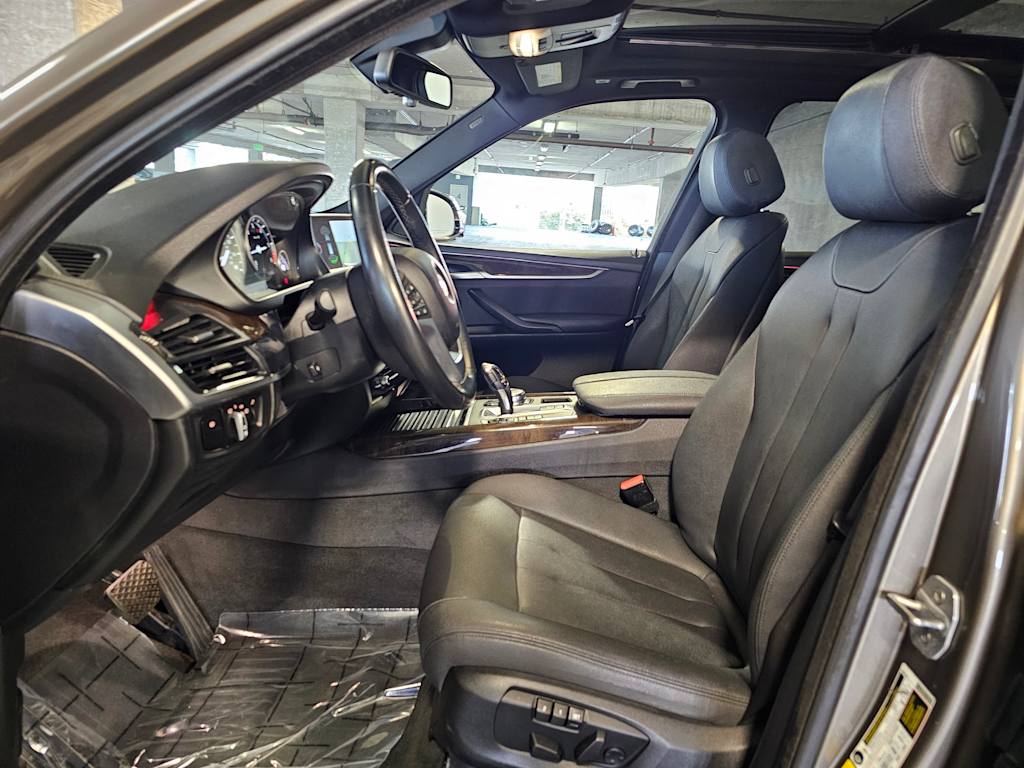 Thumbnail: 2017 BMW X5 - 10