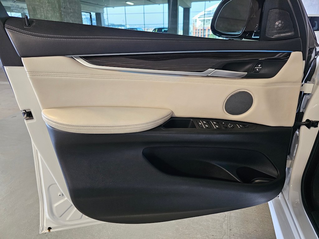 Thumbnail: 2018 BMW X6 - 25