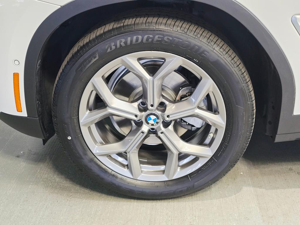 Thumbnail: 2021 BMW X3 - 8