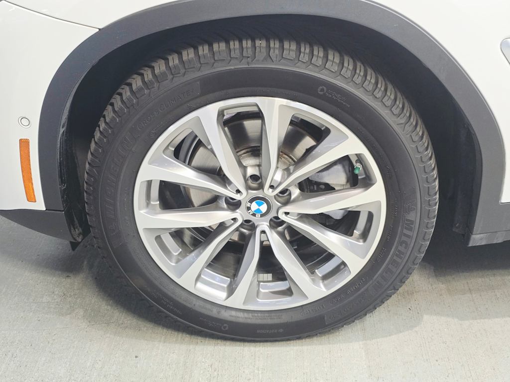 Thumbnail: 2019 BMW X4 - 8