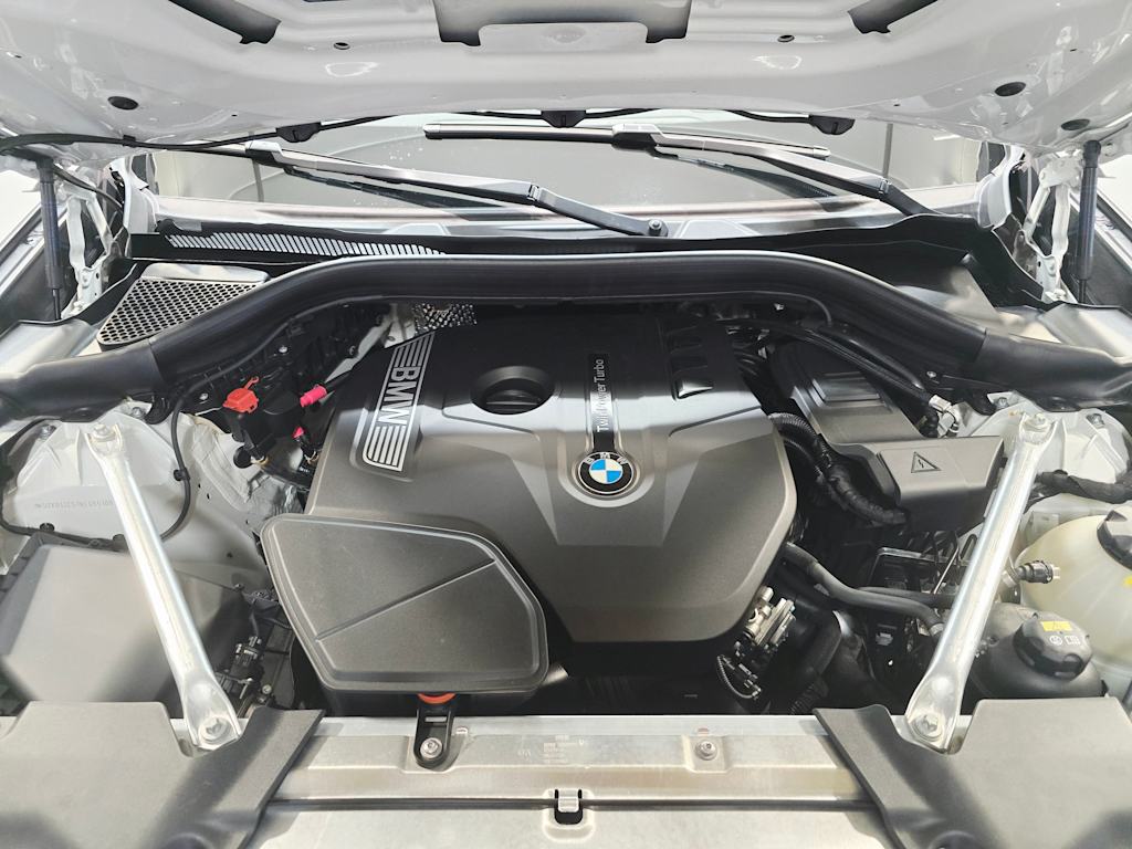 Thumbnail: 2019 BMW X4 - 9