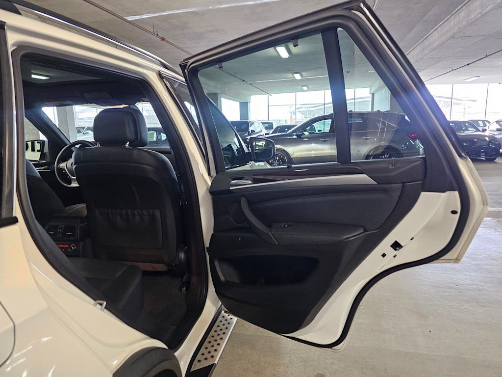 Thumbnail: 2013 BMW X5 - 34