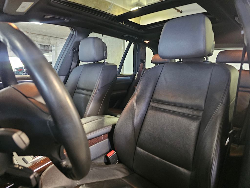 Thumbnail: 2013 BMW X5 - 11