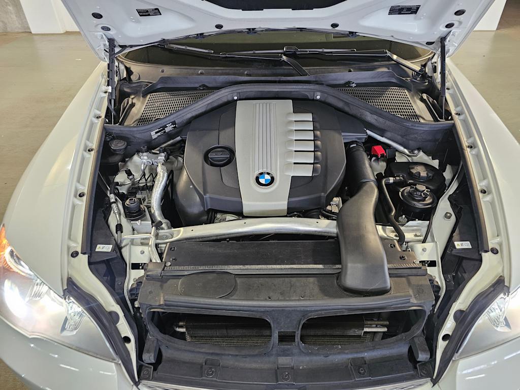 Thumbnail: 2013 BMW X5 - 8