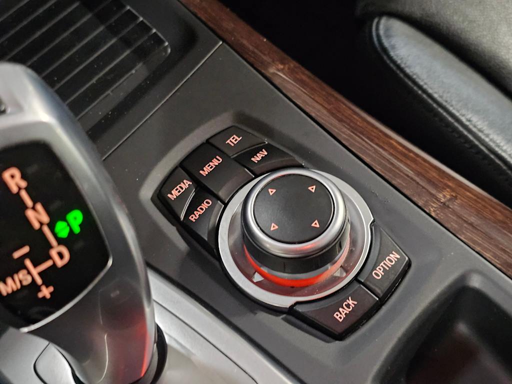 Thumbnail: 2013 BMW X5 - 27