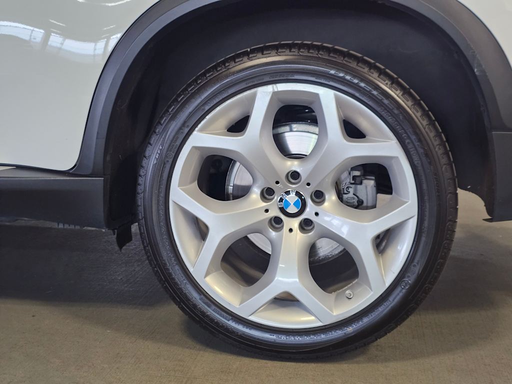 Thumbnail: 2013 BMW X5 - 7