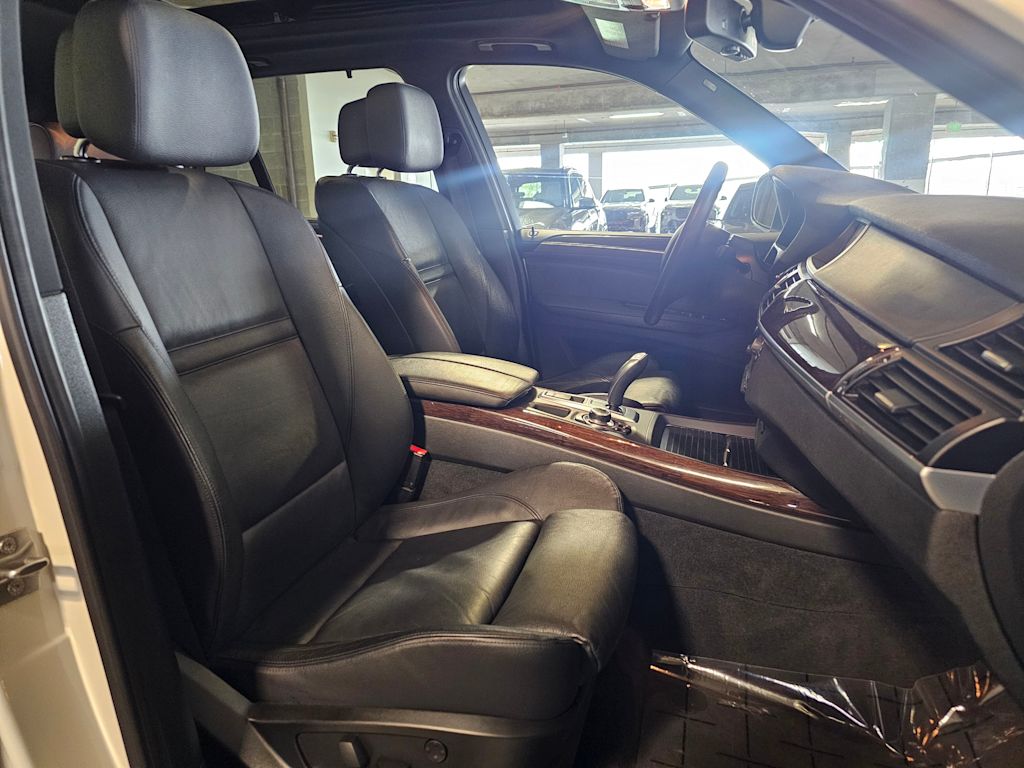 Thumbnail: 2013 BMW X5 - 37