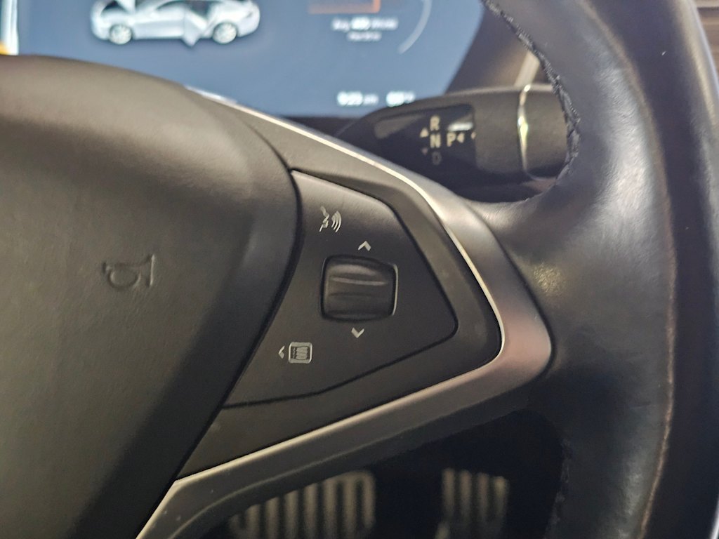 Thumbnail: 2016 Tesla Model S - 23