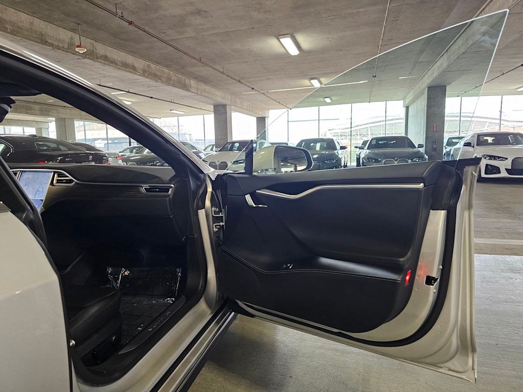 Thumbnail: 2016 Tesla Model S - 33