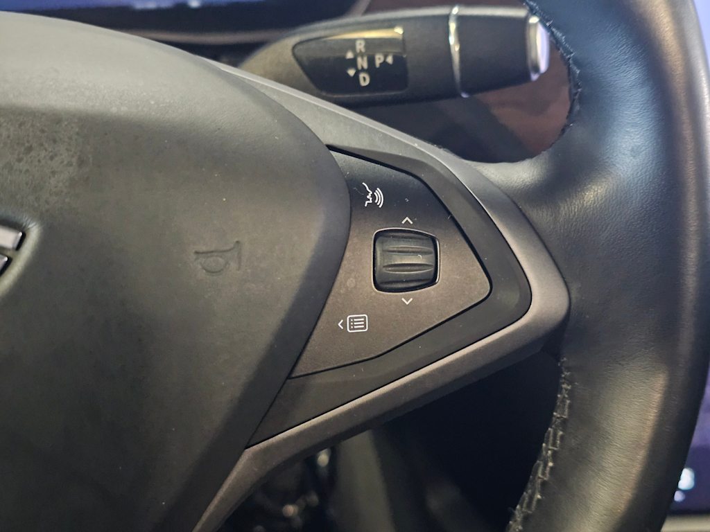 Thumbnail: 2018 Tesla Model X - 25