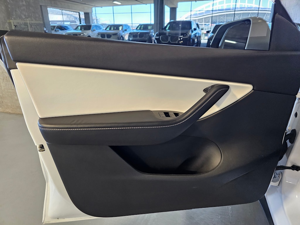Thumbnail: 2020 Tesla Model Y - 23