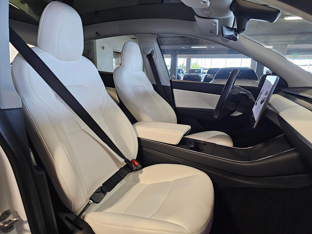 Thumbnail: 2020 Tesla Model Y - 31