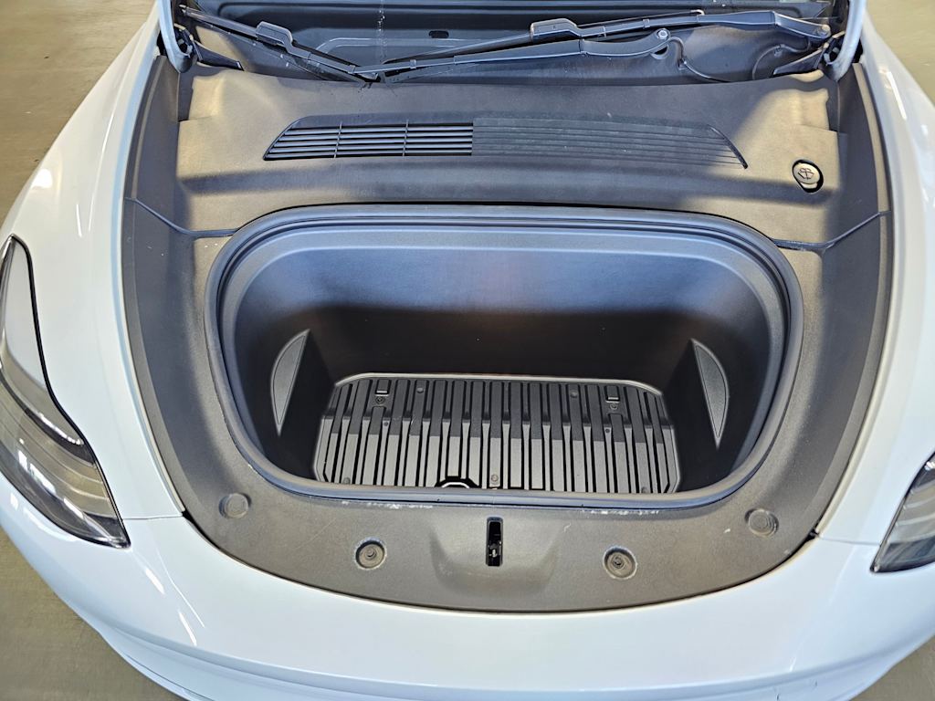 Thumbnail: 2020 Tesla Model Y - 15