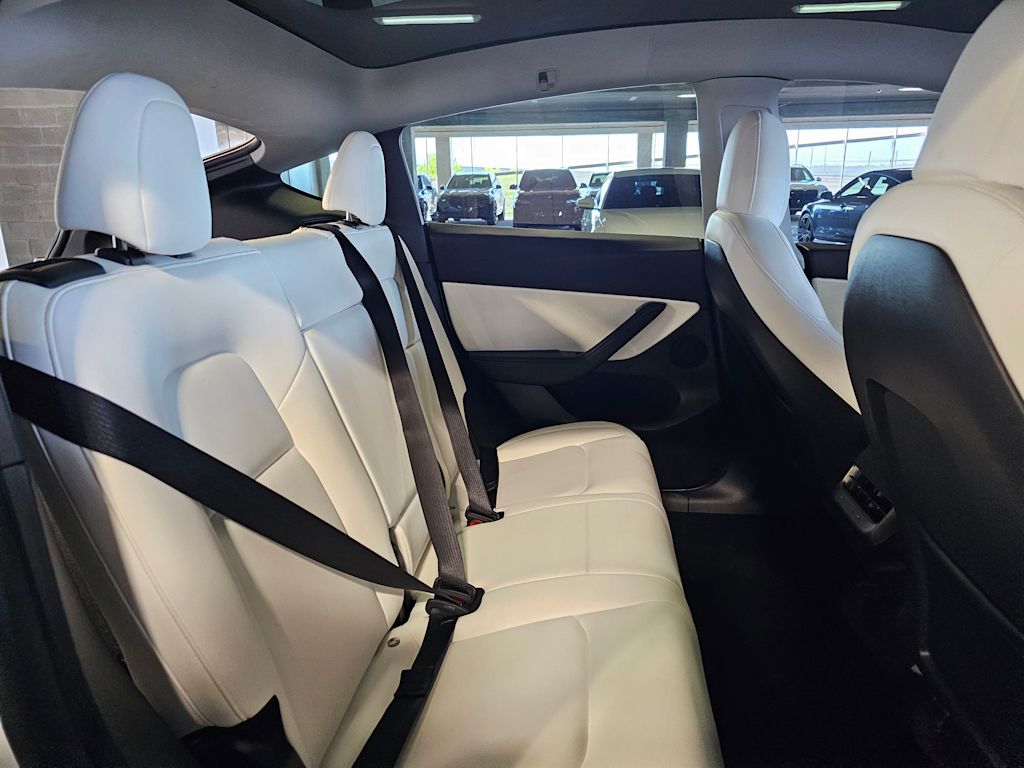 Thumbnail: 2020 Tesla Model Y - 29