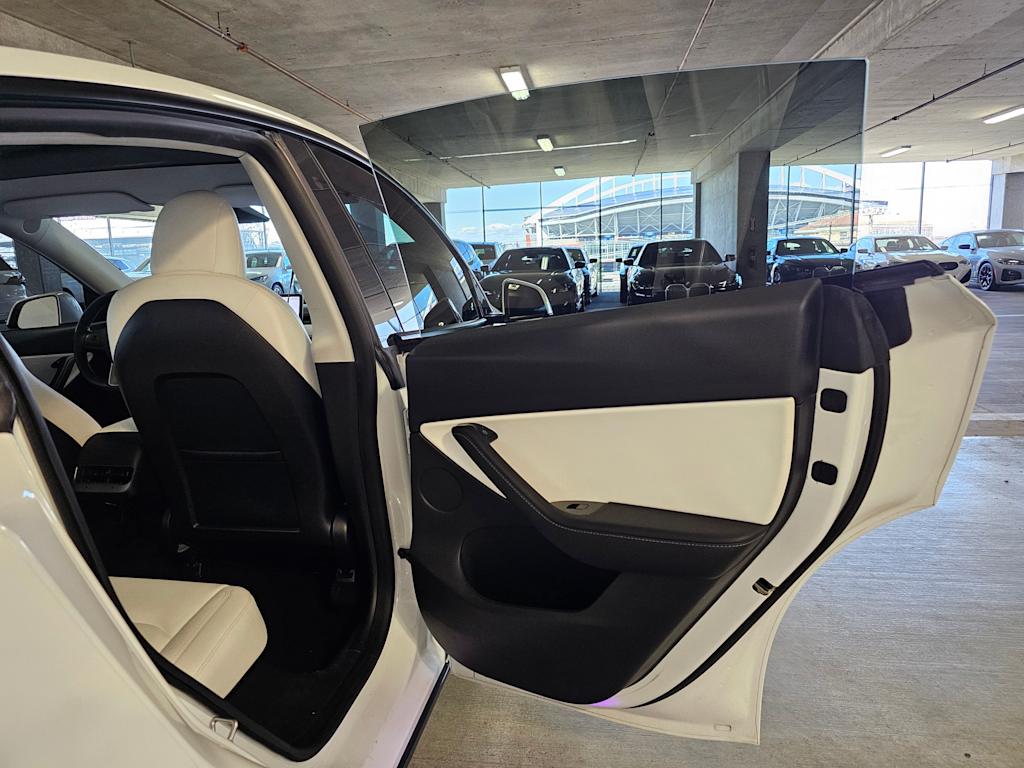 Thumbnail: 2020 Tesla Model Y - 28