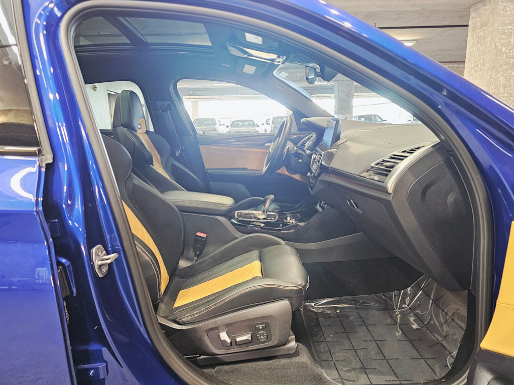 Thumbnail: 2022 BMW X4 - 10