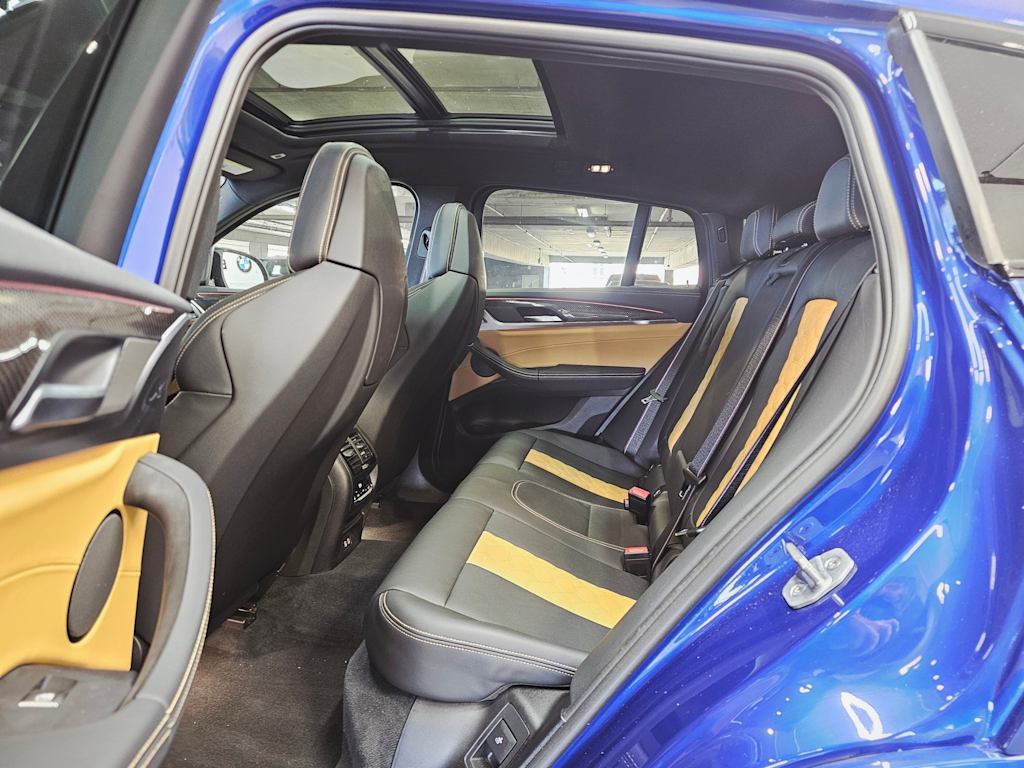 Thumbnail: 2022 BMW X4 - 11