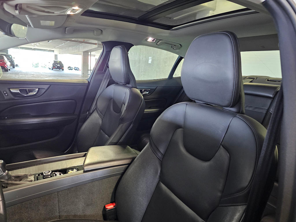 Thumbnail: 2020 Volvo S60 - 12