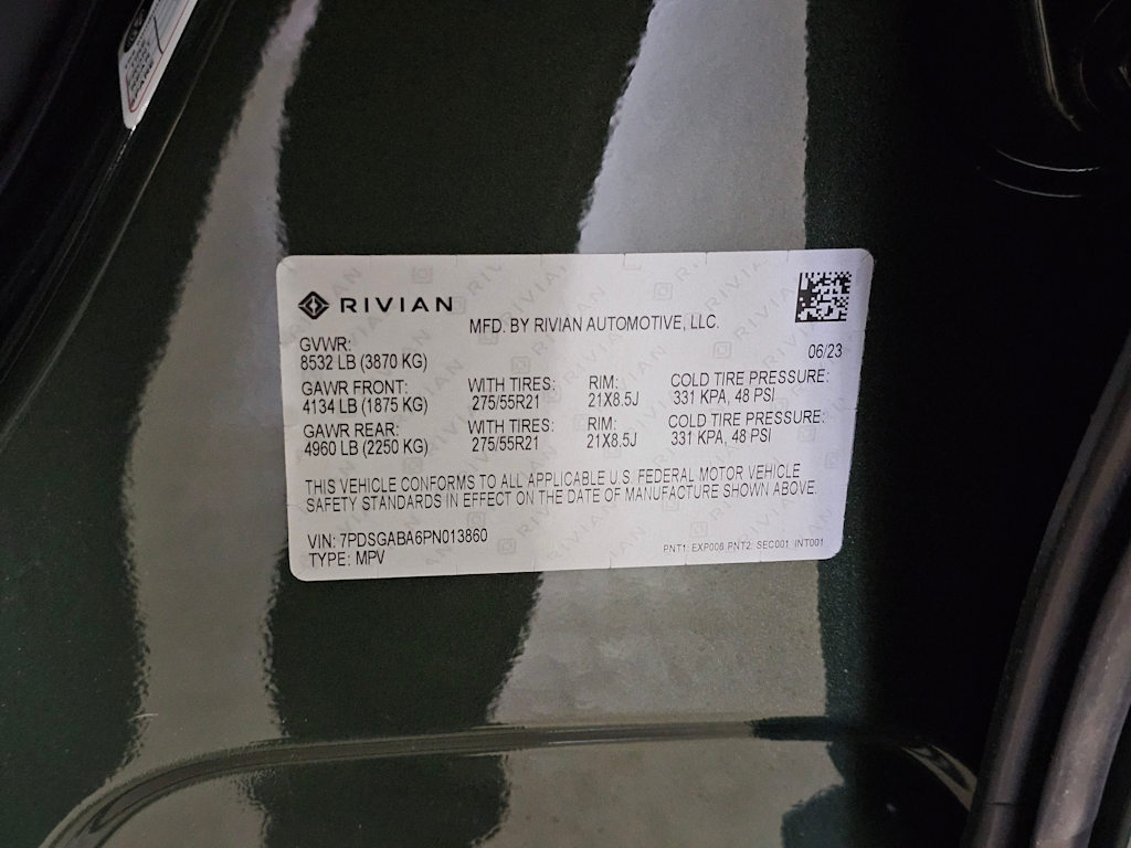 Thumbnail: 2023 Rivian R1S - 19