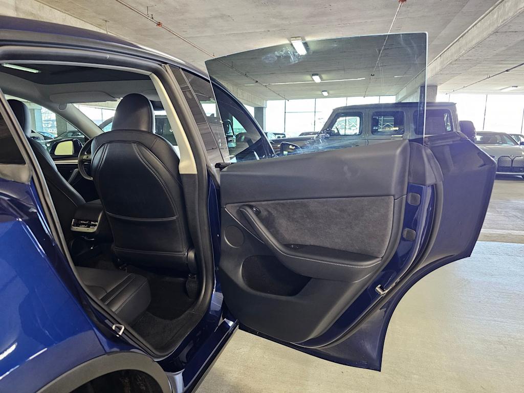 Thumbnail: 2023 Tesla Model Y - 28