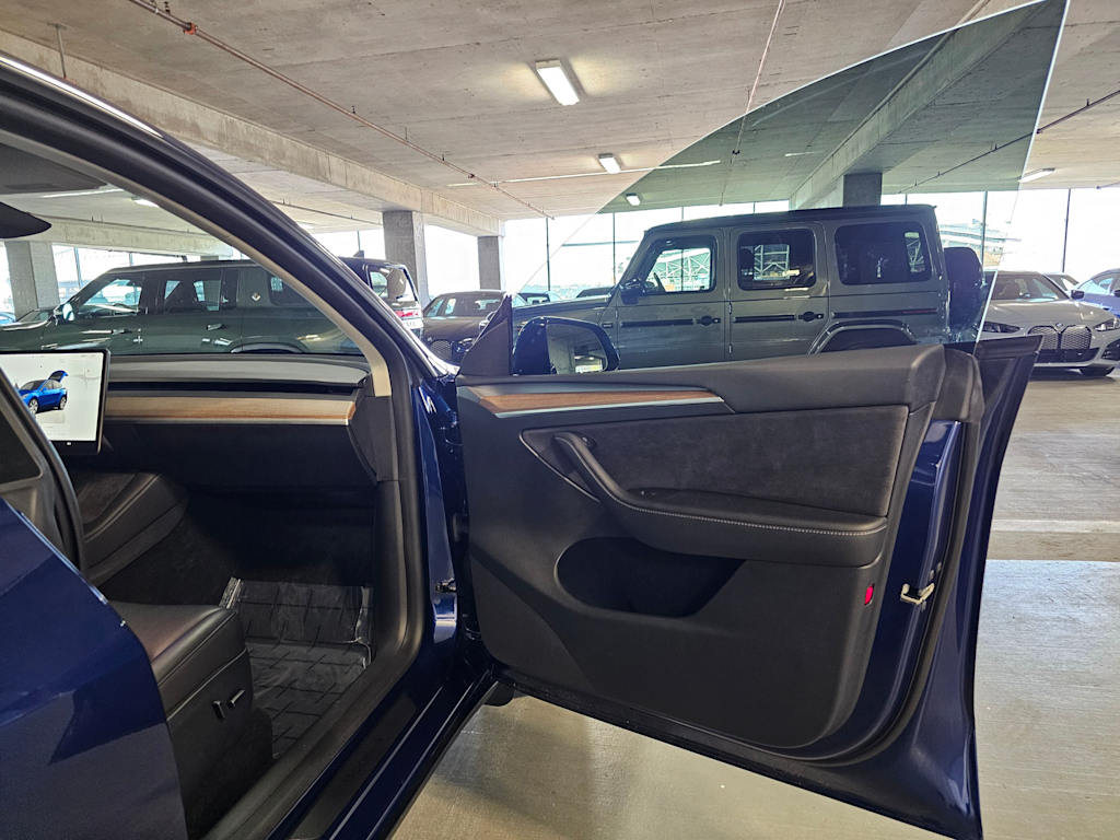 Thumbnail: 2023 Tesla Model Y - 30