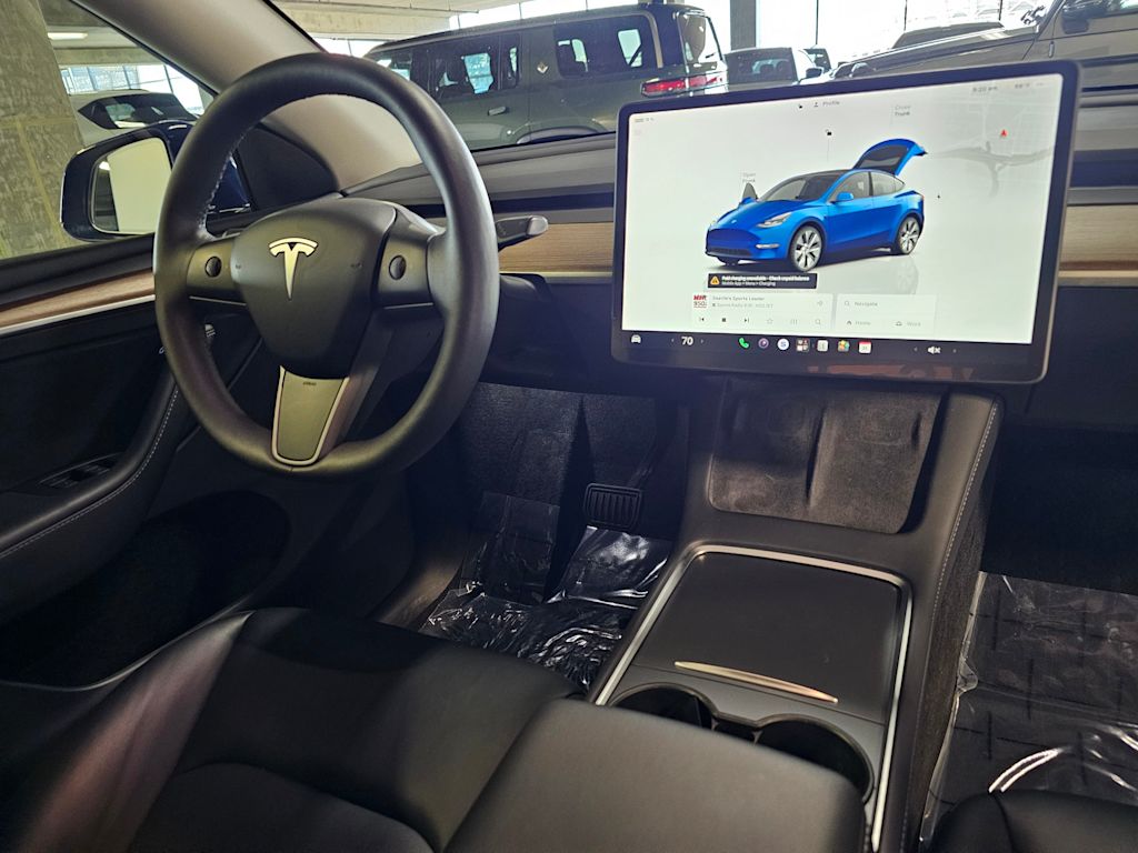 Thumbnail: 2023 Tesla Model Y - 15