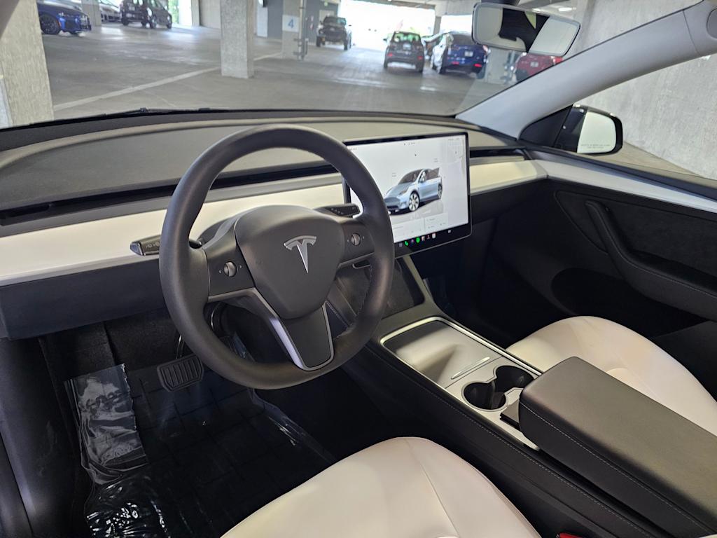 Thumbnail: 2023 Tesla Model Y - 2